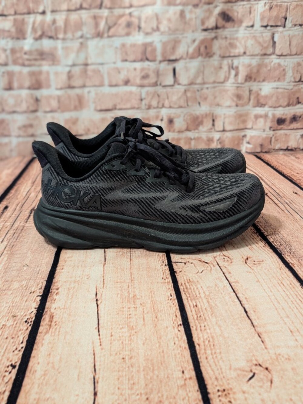Hoka One One Clifton 9 Black Athletic Running Shoes Size 8.5 - Picture 9 of 14